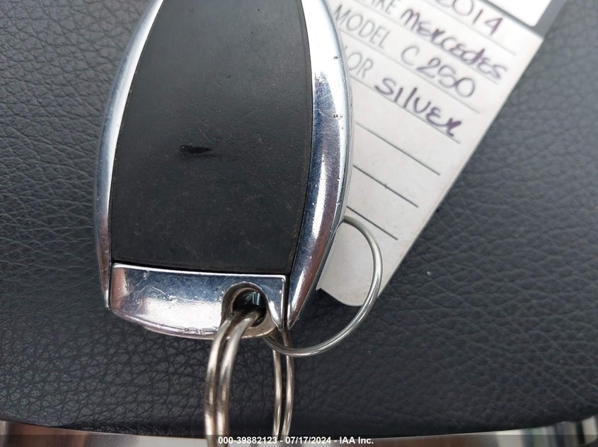 2014 Mercedes-Benz C 250 250 VIN: WDDGF4HBXEA952313 Lot: 39882123