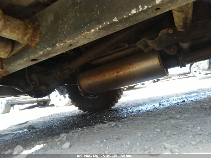 2001 Chevrolet Tracker Zr2 VIN: 2CNBJ78C616922323 Lot: 39882126