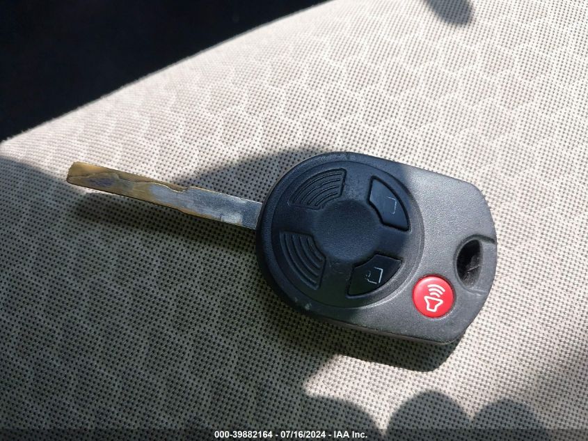 2018 Ford Escape Se VIN: 1FMCU0GDXJUC11111 Lot: 39882164