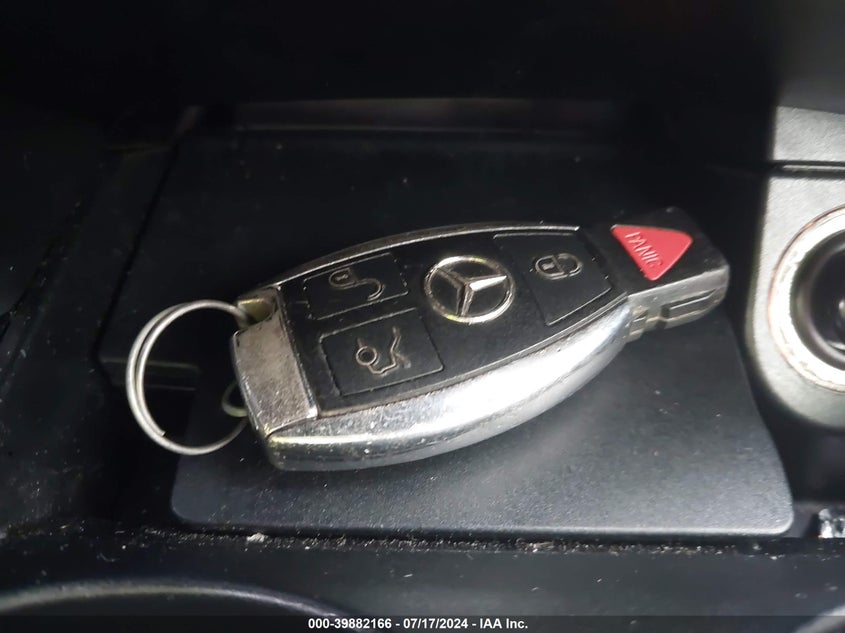 2015 Mercedes-Benz C 300 4Matic VIN: 55SWF4KBXFU026614 Lot: 39882166