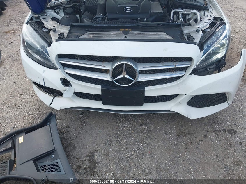 2015 Mercedes-Benz C 300 4Matic VIN: 55SWF4KBXFU026614 Lot: 39882166