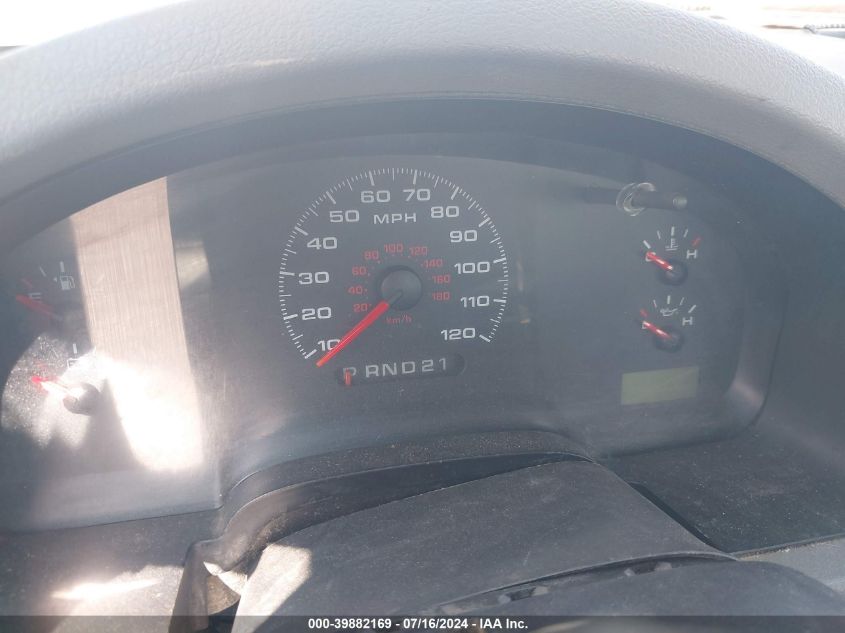 2005 Ford F-150 Stx/Xl/Xlt VIN: 1FTRF122X5NB82651 Lot: 39882169