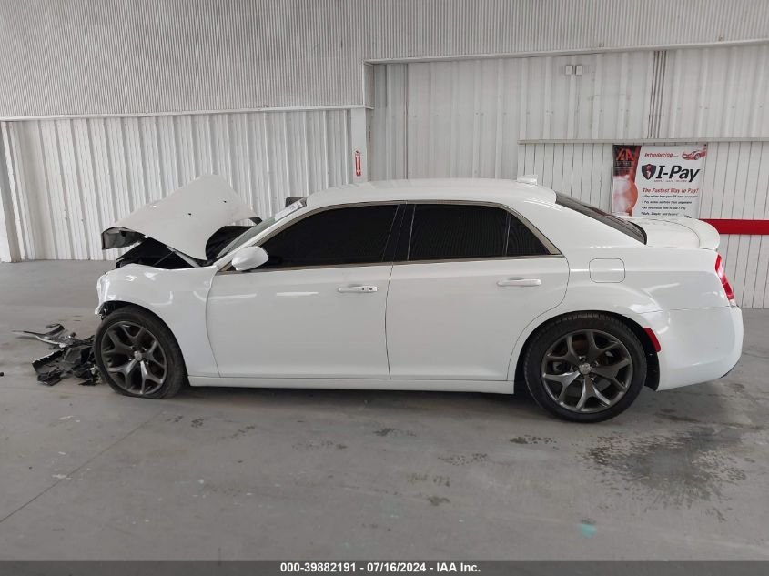 2015 Chrysler 300 Limited VIN: 2C3CCAAG4FH929607 Lot: 39882191