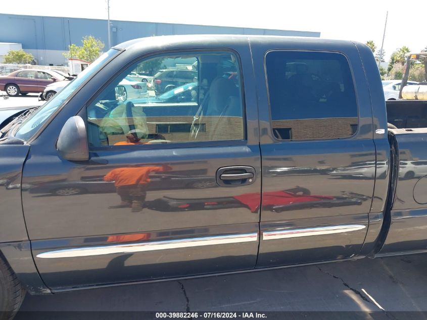 2005 GMC Sierra 1500 Sle VIN: 2GTEC19T951303029 Lot: 39882246