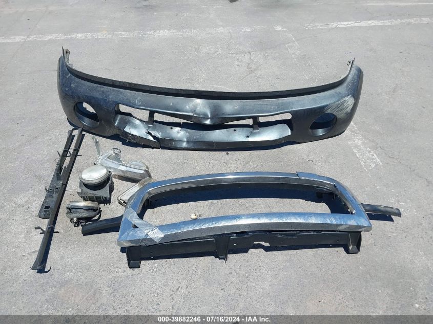 2005 GMC Sierra 1500 Sle VIN: 2GTEC19T951303029 Lot: 39882246