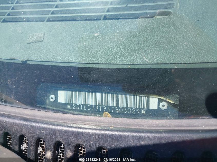 2005 GMC Sierra 1500 Sle VIN: 2GTEC19T951303029 Lot: 39882246