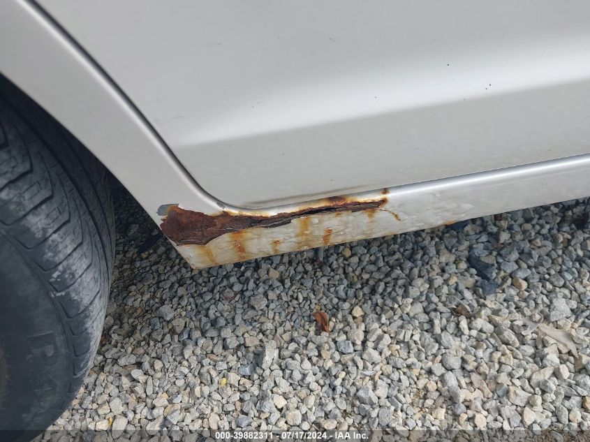 2010 Ford Fusion Se VIN: 3FAHP0HG2AR421838 Lot: 39882311