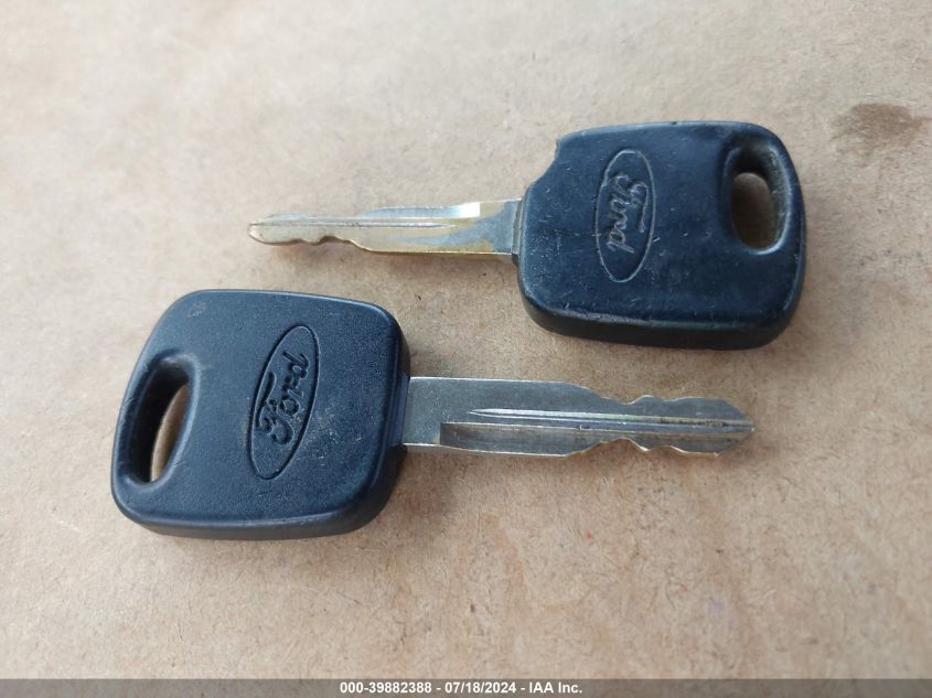 2002 Ford F-150 Lariat/Xl/Xlt VIN: 2FTRX18W52CB01256 Lot: 39882388