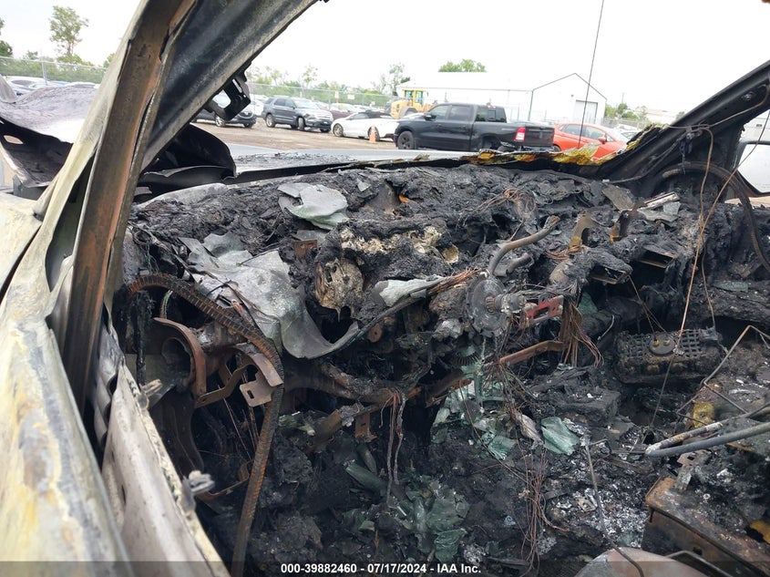 2016 CHEVROLET SILVERADO 1500 1LT - 1GCNKRECXGZ217598