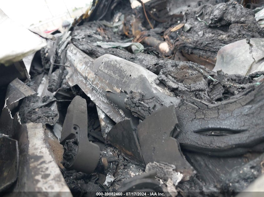 2016 CHEVROLET SILVERADO 1500 1LT - 1GCNKRECXGZ217598