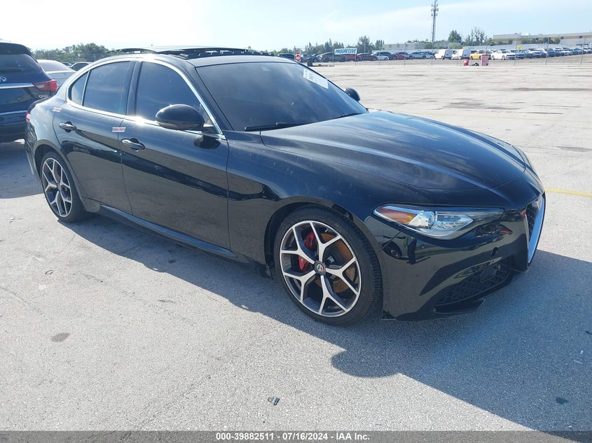 2021 ALFA ROMEO GIULIA  (VIN: ZARFAMBN1M7647517)