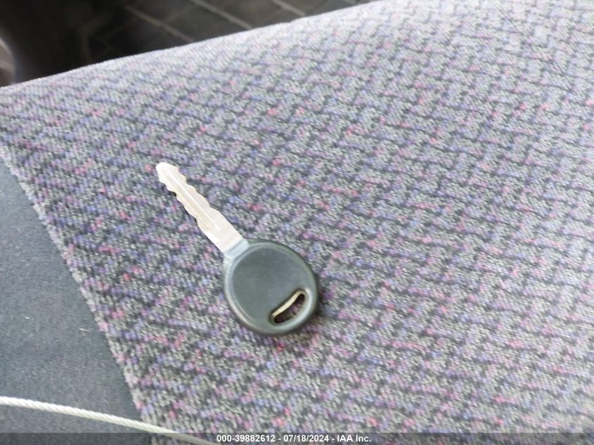 2000 Dodge Neon Highline VIN: 1B3ES46C8YD756027 Lot: 39882612