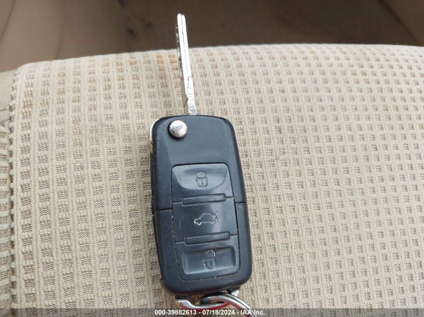 2008 Volkswagen Jetta S VIN: 3VWJZ71K38M166067 Lot: 39882613