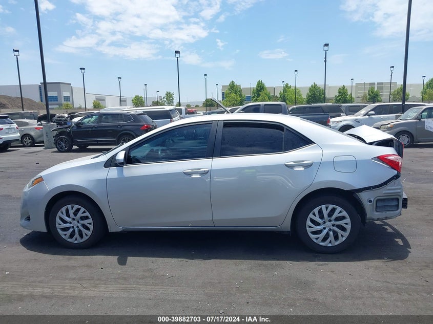 2018 TOYOTA COROLLA LE - 5YFBURHE9JP761523