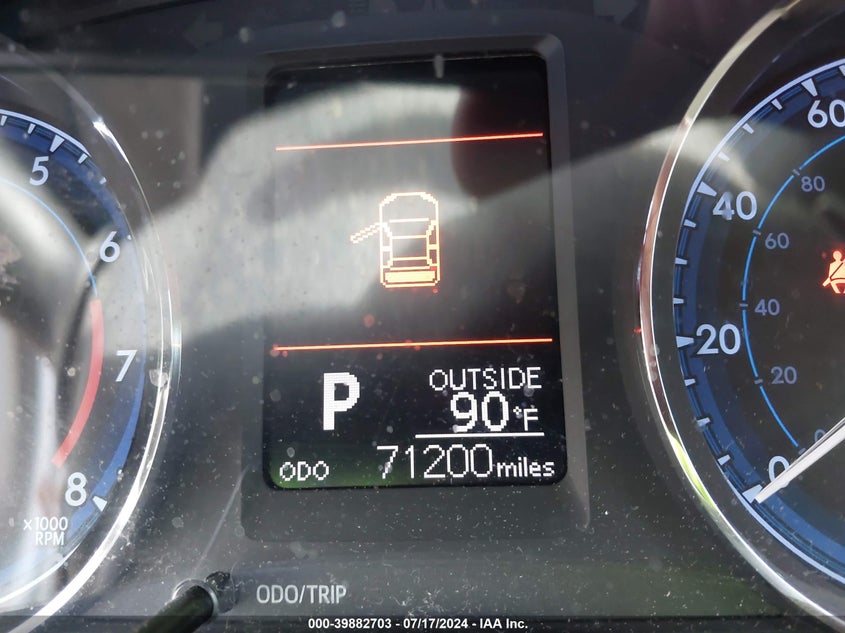 2018 TOYOTA COROLLA LE - 5YFBURHE9JP761523