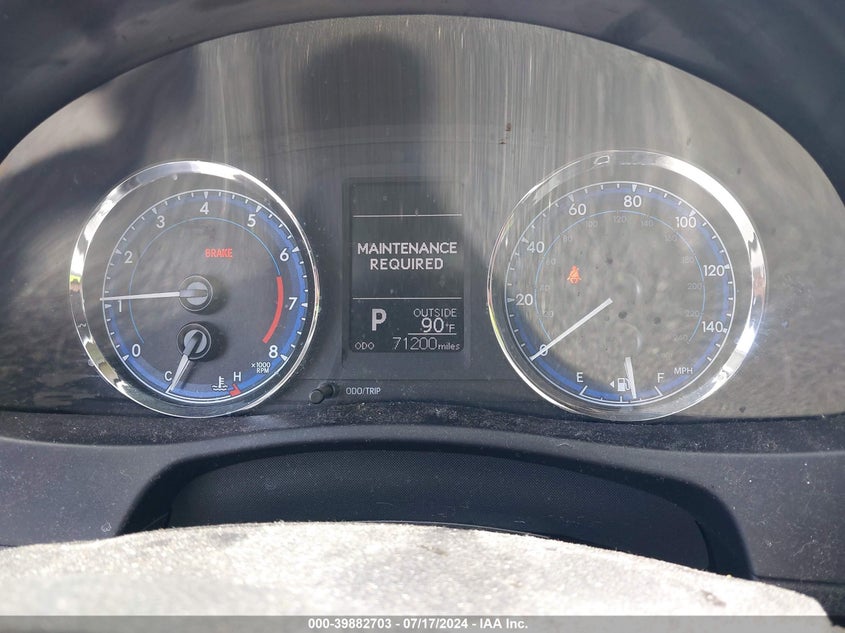 2018 TOYOTA COROLLA LE - 5YFBURHE9JP761523