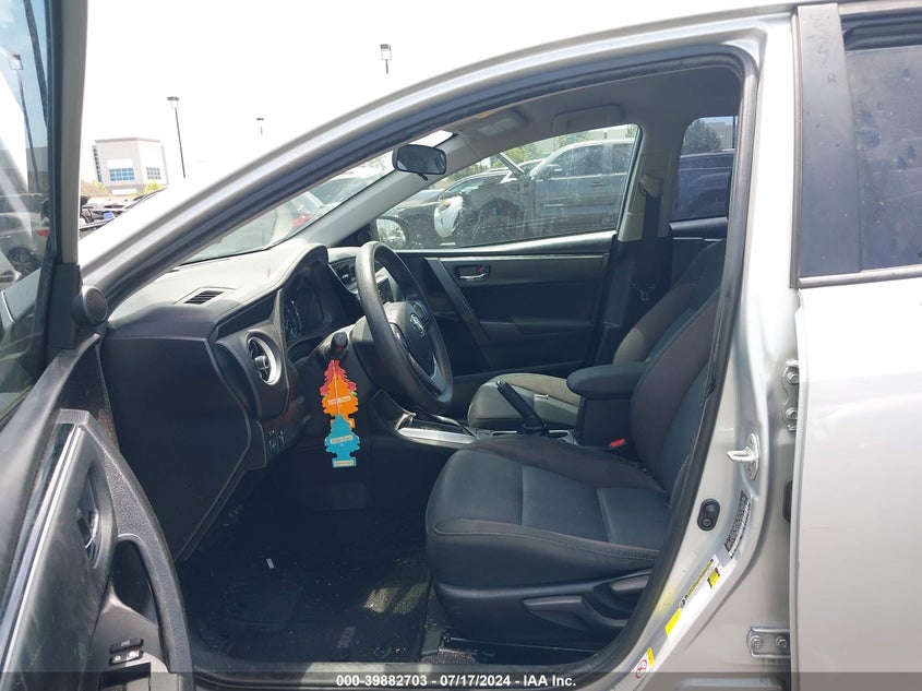 2018 TOYOTA COROLLA LE - 5YFBURHE9JP761523