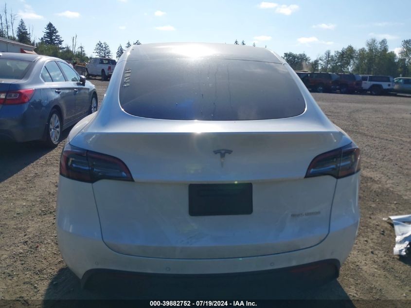 2022 Tesla Model Y Long Range Dual Motor All-Wheel Drive VIN: 7SAYGDEEXNF544835 Lot: 39882752