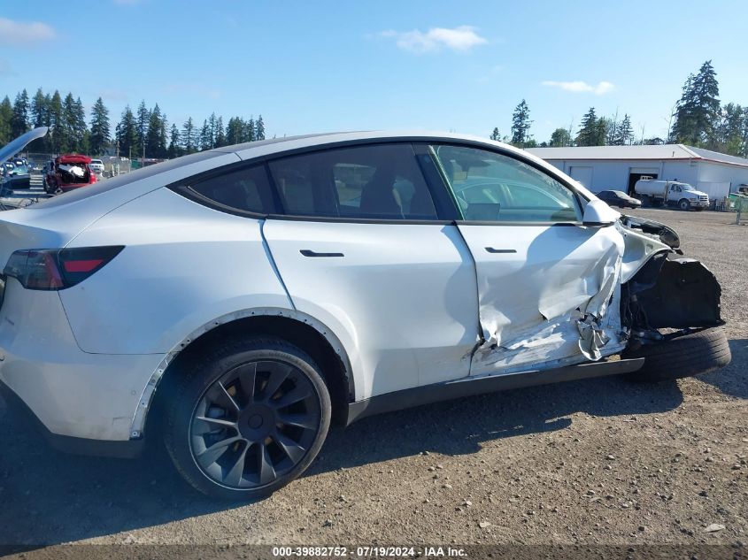 2022 Tesla Model Y Long Range Dual Motor All-Wheel Drive VIN: 7SAYGDEEXNF544835 Lot: 39882752