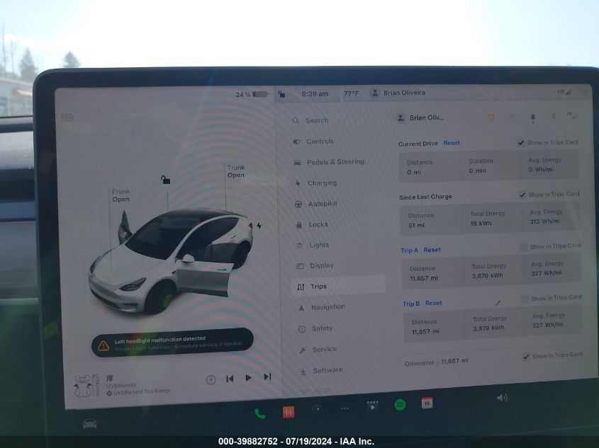 2022 Tesla Model Y Long Range Dual Motor All-Wheel Drive VIN: 7SAYGDEEXNF544835 Lot: 39882752