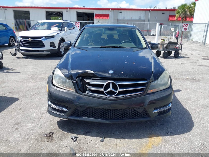 2014 Mercedes-Benz C 250 Luxury/Sport VIN: WDDGF4HB5ER314438 Lot: 39882904
