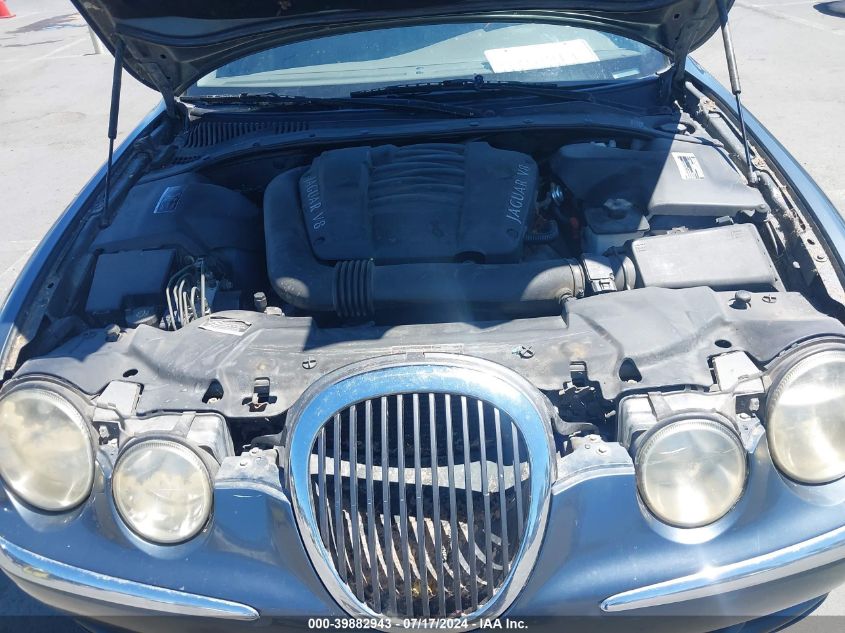 2000 Jaguar S-Type 4.0L V8 VIN: SAJDA01D6YGL57672 Lot: 39882943
