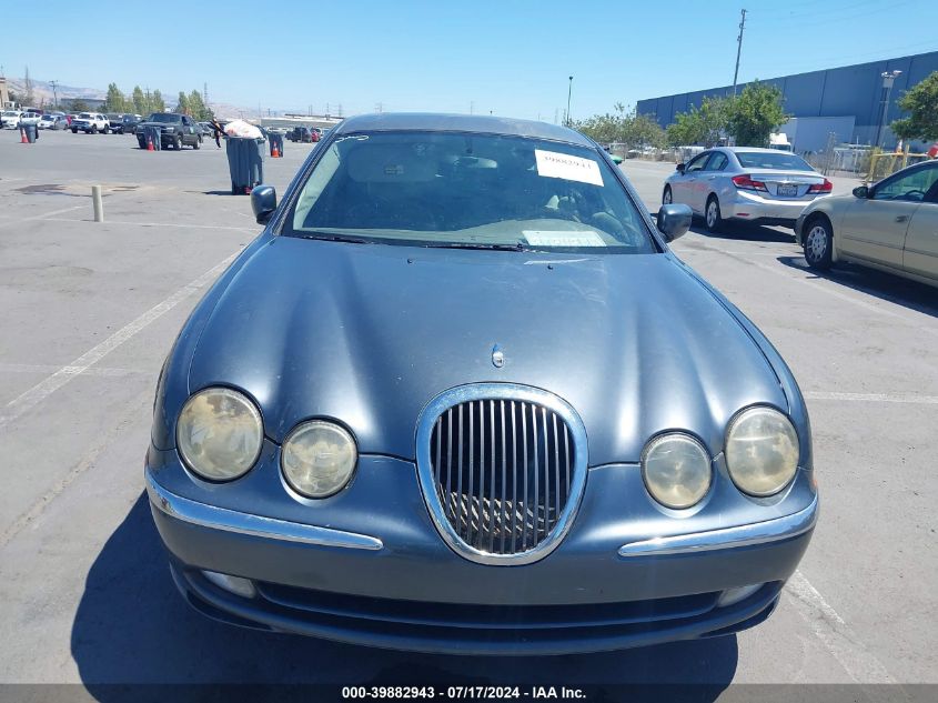 2000 Jaguar S-Type 4.0L V8 VIN: SAJDA01D6YGL57672 Lot: 39882943