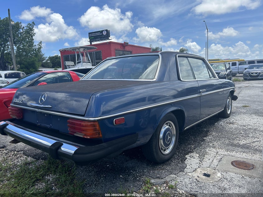 2009 Mercedes-Benz R VIN: 4JGCB65E59A094197 Lot: 39882949