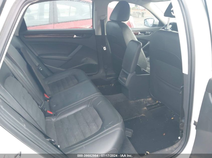 2012 Volkswagen Passat Sel VIN: 1VWCM7A35CC104650 Lot: 39882984