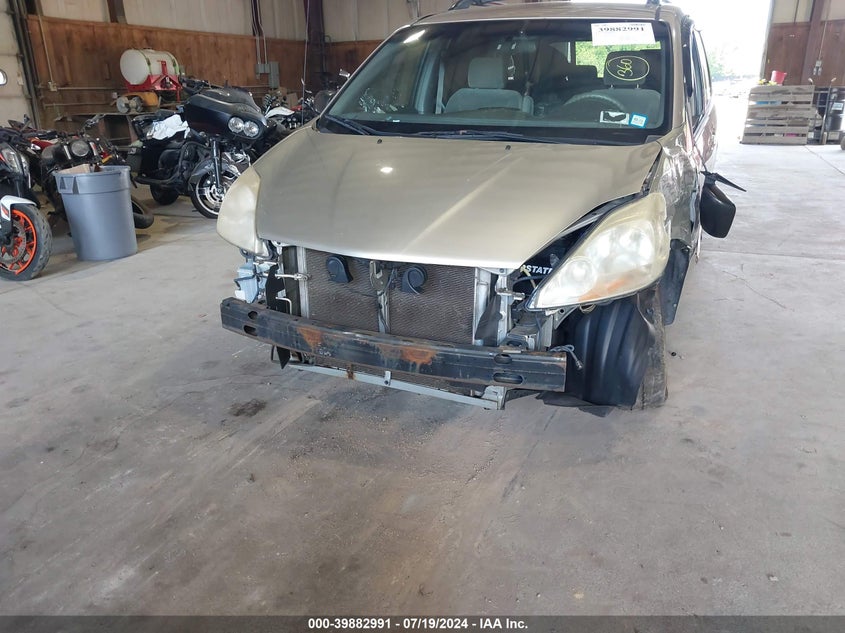 2004 Toyota Sienna Le VIN: 5TDZA23C44S204549 Lot: 39882991