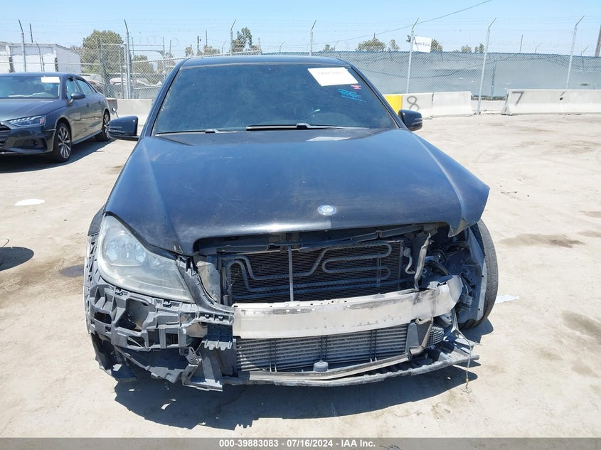2014 Mercedes-Benz C 250 Luxury/Sport VIN: WDDGF4HB8ER320346 Lot: 39883083