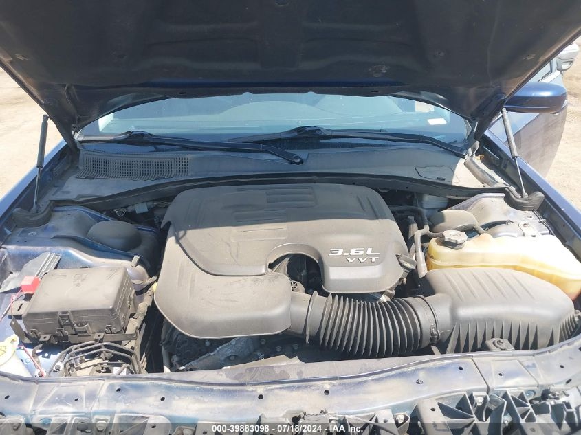 2015 Chrysler 300 Limited VIN: 2C3CCAAG2FH808204 Lot: 39883098