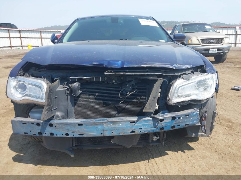 2015 Chrysler 300 Limited VIN: 2C3CCAAG2FH808204 Lot: 39883098