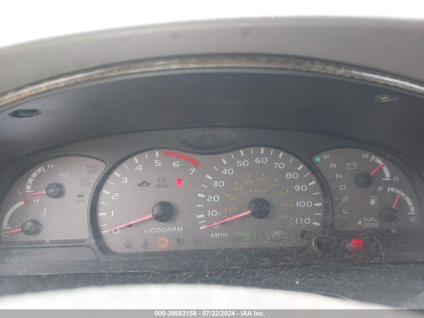 2002 Toyota Sequoia Sr5 V8 VIN: 5TDZT34A72S113334 Lot: 39883158