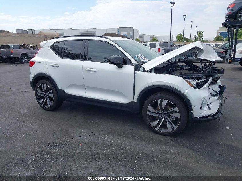 2023 Volvo Xc40 B5 Ultimate Dark Theme VIN: YV4L12UX1P2092633 Lot: 39883165