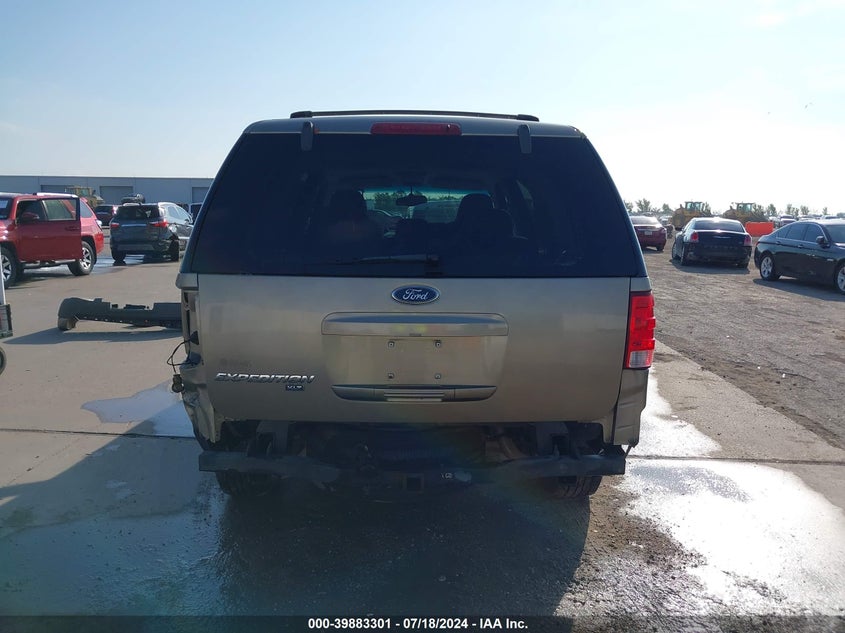 2003 Ford Expedition Xlt VIN: 1FMRU15W83LA62517 Lot: 39883301
