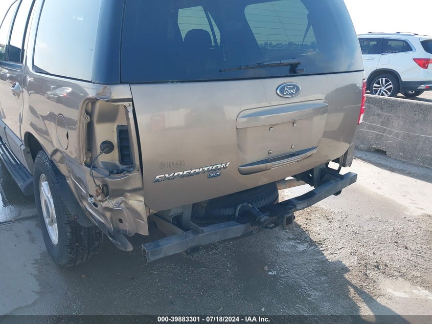 2003 Ford Expedition Xlt VIN: 1FMRU15W83LA62517 Lot: 39883301