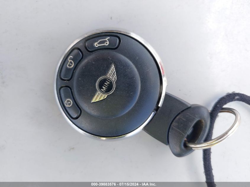 2007 Mini Cooper S VIN: WMWMF73537TV31294 Lot: 39883576