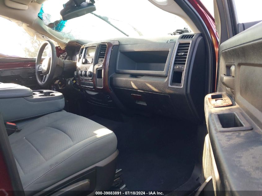 VIN 1C6RR6FG1JS201701 2018 RAM 1500 TRADESMAN QUAD CAB 4X2 "64" BOX