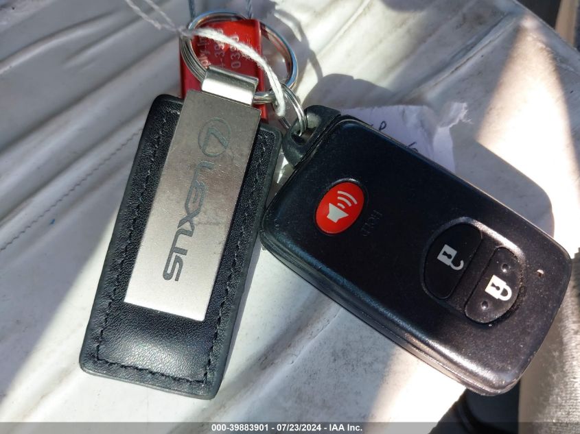 2011 Toyota Prius Two VIN: JTDKN3DU4B0270618 Lot: 39883901