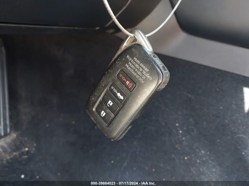 2018 Lexus Is 300 300 VIN: JTHC81D25J5032677 Lot: 39884023