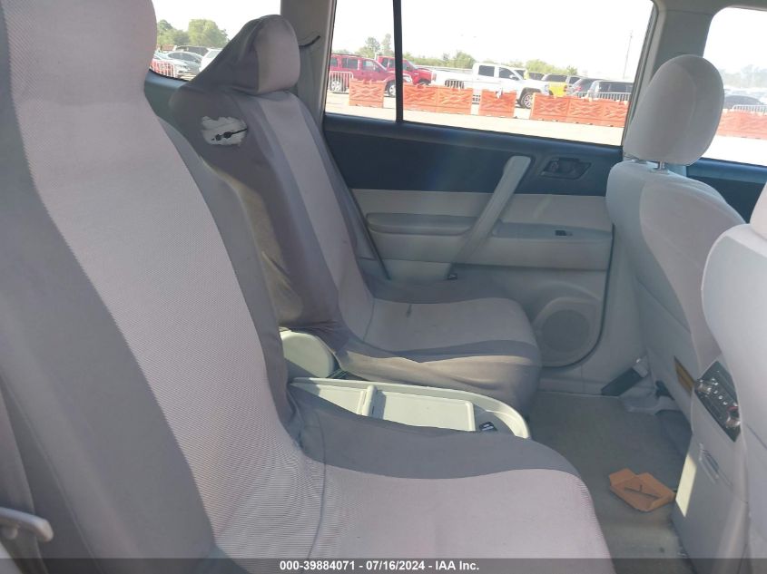 2010 Toyota Highlander Base V6 VIN: JTEZK3EH4A2105918 Lot: 39884071