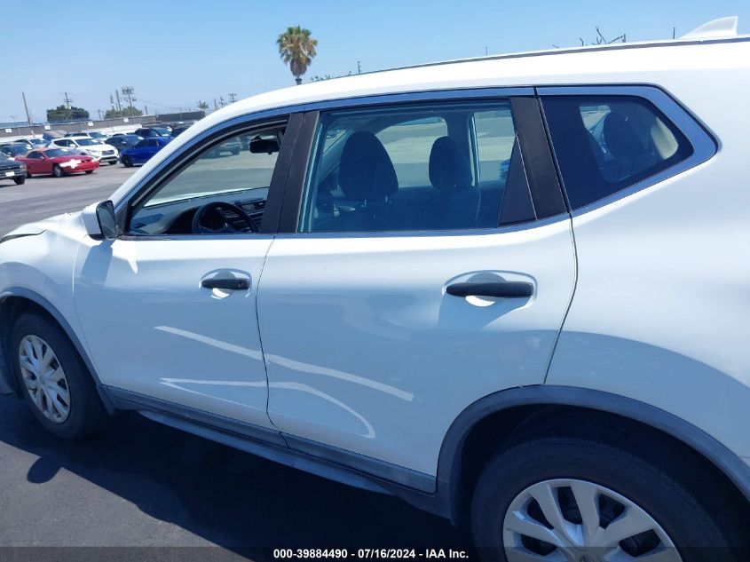 2017 Nissan Rogue S VIN: KNMAT2MT2HP607791 Lot: 39884490