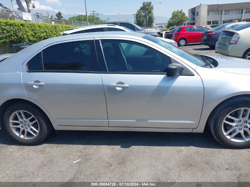 2012 Ford Fusion S VIN: 3FAHP0GA7CR212188 Lot: 39884728