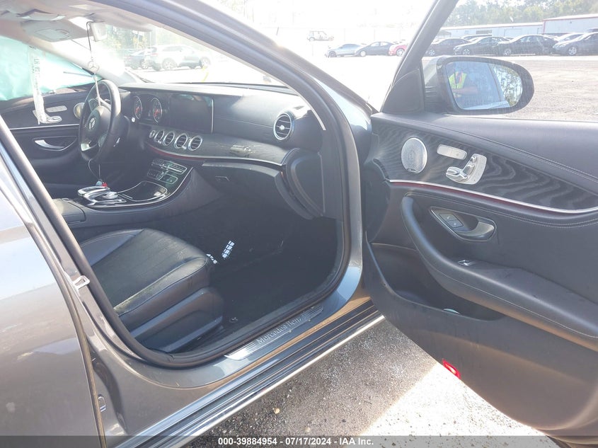 VIN WDDZF4JB1HA085861 2017 MERCEDES-BENZ E 300