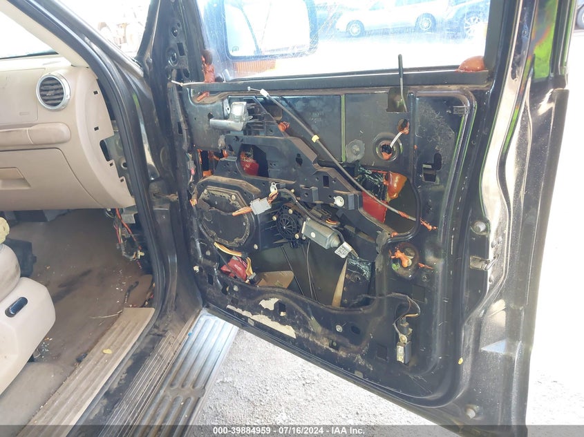 2003 Ford Expedition Eddie Bauer VIN: 1FMFU18L33LA90942 Lot: 39884959