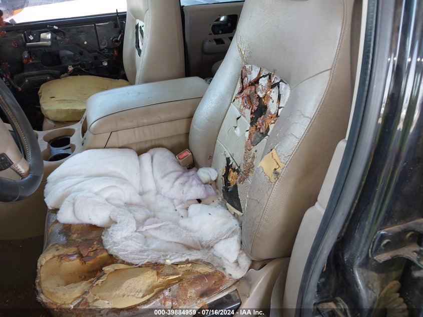 2003 Ford Expedition Eddie Bauer VIN: 1FMFU18L33LA90942 Lot: 39884959