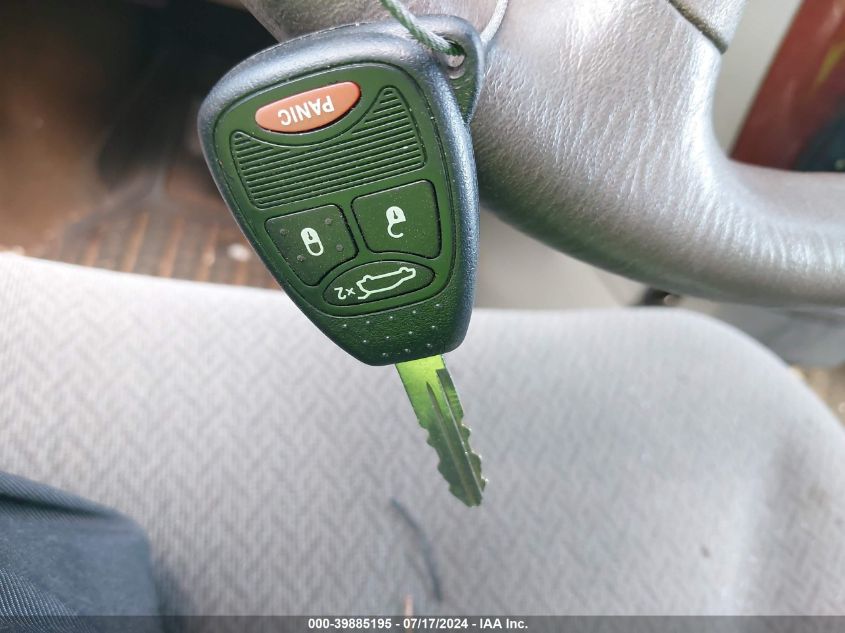 2005 Chrysler Town & Country VIN: 1C4GP45RX5B163873 Lot: 39885195