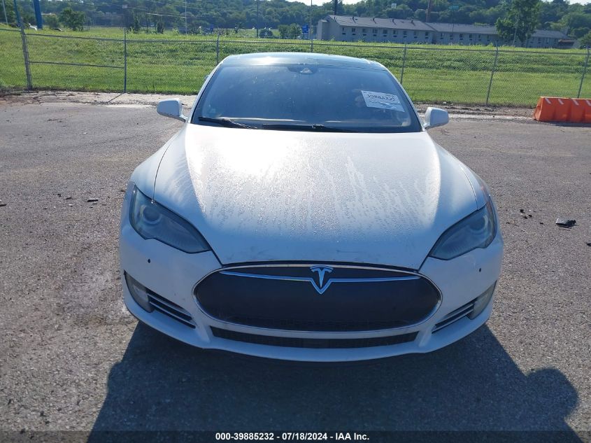 2015 Tesla Model S 85D VIN: 5YJSA1H23FFP67613 Lot: 39885232