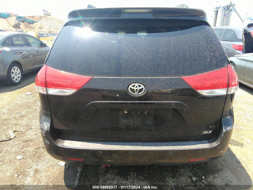 2013 Toyota Sienna Xle V6 8 Passenger VIN: 5TDYK3DC9DS377917 Lot: 39885517